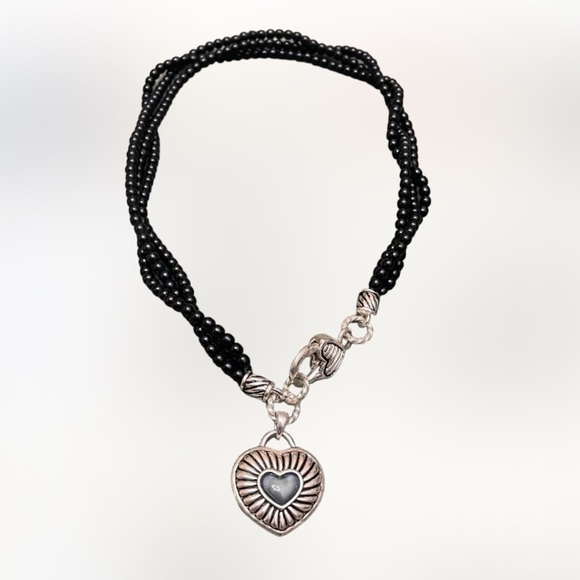 Stunning 16 in. silver/black necklace and earrings with grayish colored stone - Picture 1 of 5